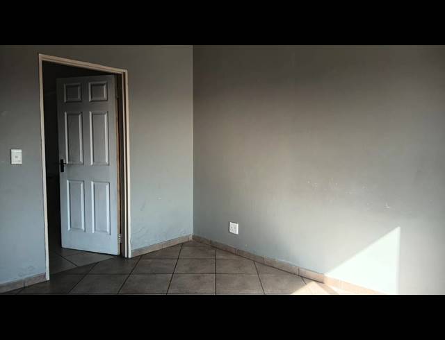 2 BEDROOM APARTMENT FOR SALE IN SONNEVELD